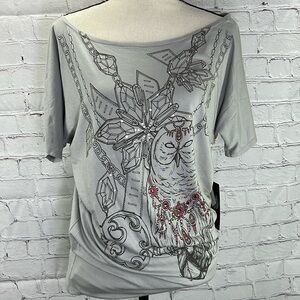 ⭐️Konquest Key by key closet Los Angeles rhinestone owl t-shirt NWT size LG